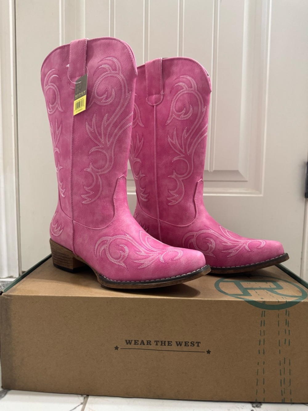 Roper Riley Pink Western Cowboy Boots for Women - Classic Stitch Detail